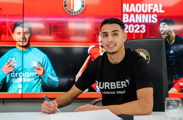 Naoufal Bannis prolonge à Feyenoord