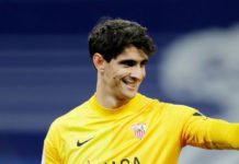 Yassine Bounou, le « nouveau leader » du FC Séville Bounou