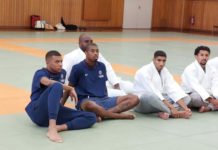 Achraf Hakimi s’essaie au Judo face à Teddy Riner (vidéo) Hakimi_Kimono
