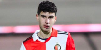 L’exploit du Qatar, argument de taille pour séduire les binationaux shaqueel van persie