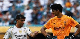 Bounou, le gardien le plus décisif du Mondial après 2 journées Bounou avec Brahim Diaz