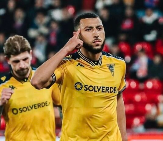 Yanis Begraoui marque contre le FC Porto et confirme son explosion Yanis Begraoui
