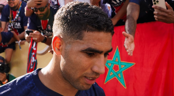 Achraf Hakimi remercie les supporters parisiens pour leur soutien Achraf Hakimi