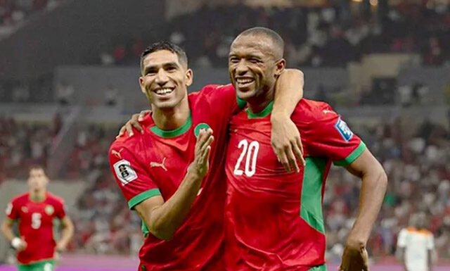 LE MAROC GAGNE ET POURSUIVRA À RABAT Hakimi et El Kaabi