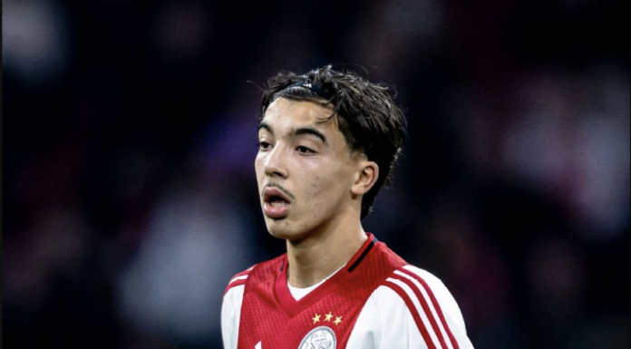 L’éclosion de Rayane Bounida : l’Ajax trouve son nouveau dynamiteur Rayane Bounida